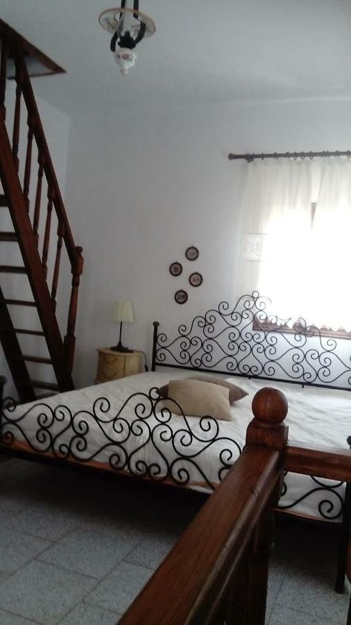 Charouda Stone Tower Apartment Pyrgos Dirou ภายนอก รูปภาพ